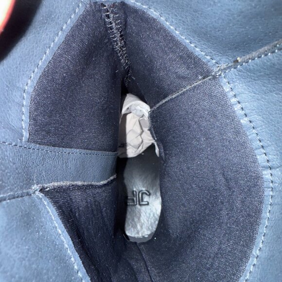 Stylish Gray Suede Mid-Calf Boots with Buckle Straps – Women’s Size 7 - Picture 5 of 9